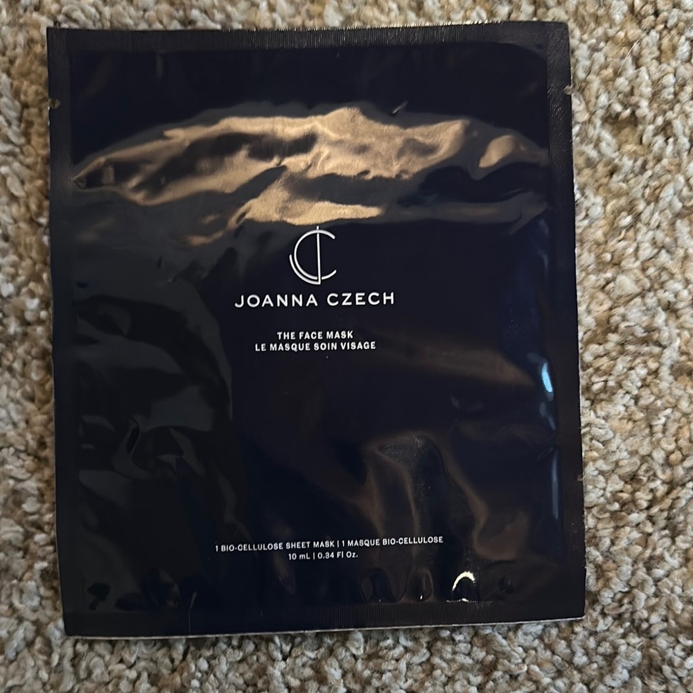 Joanna Czech Face Mask